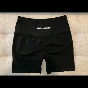 Alphalete Amplify 3.5” Short - Medium
